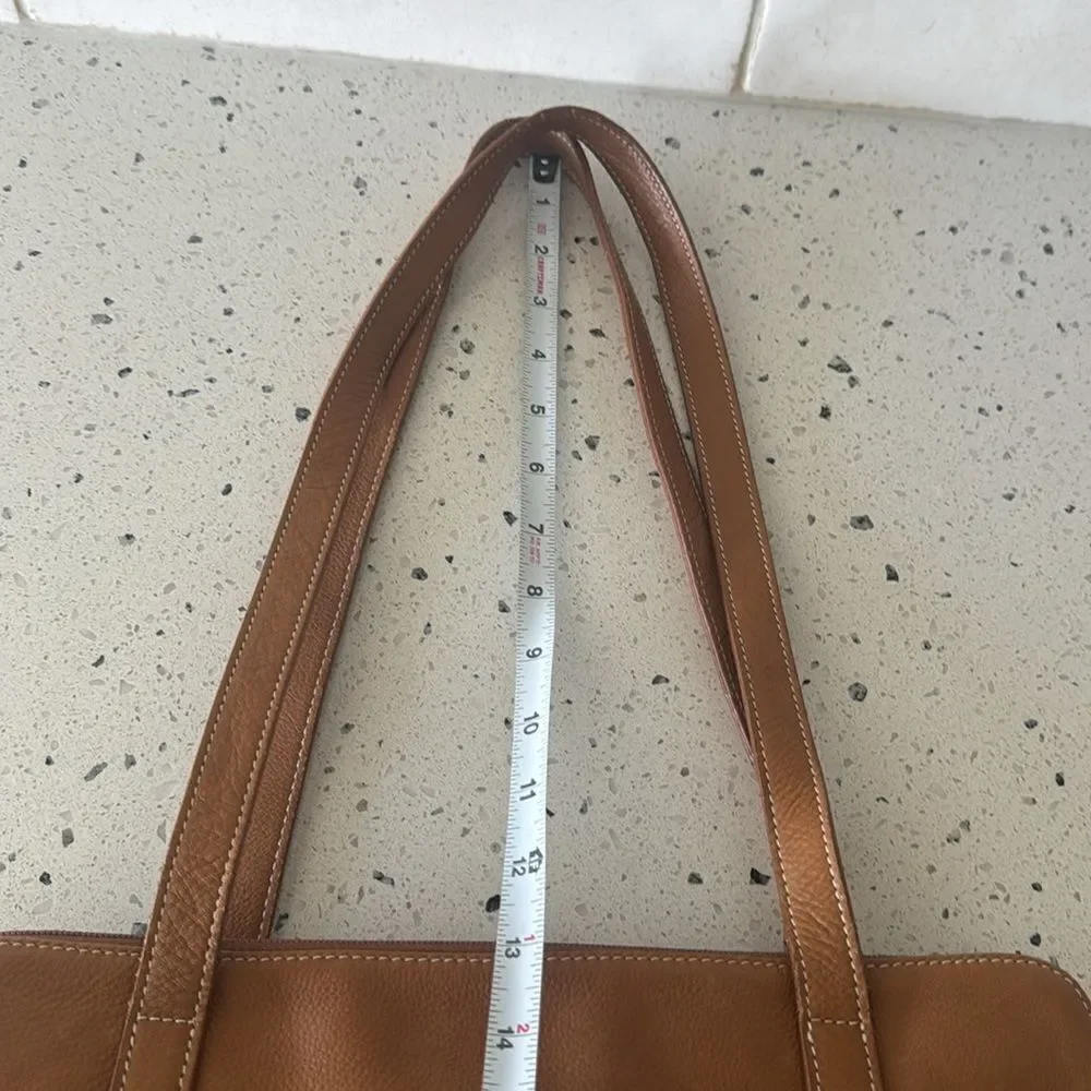Tignanello Vintage Tan Genuine Leather Women’s Shoulder Handbag Zip Compartments